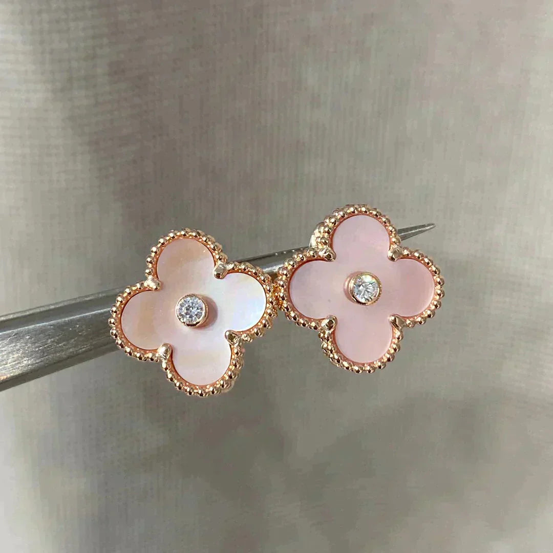 [Rosla Jewelry]CLOVER MEDIUM 1 MOTIFS  PINK MOP DIAMOND EARRINGS