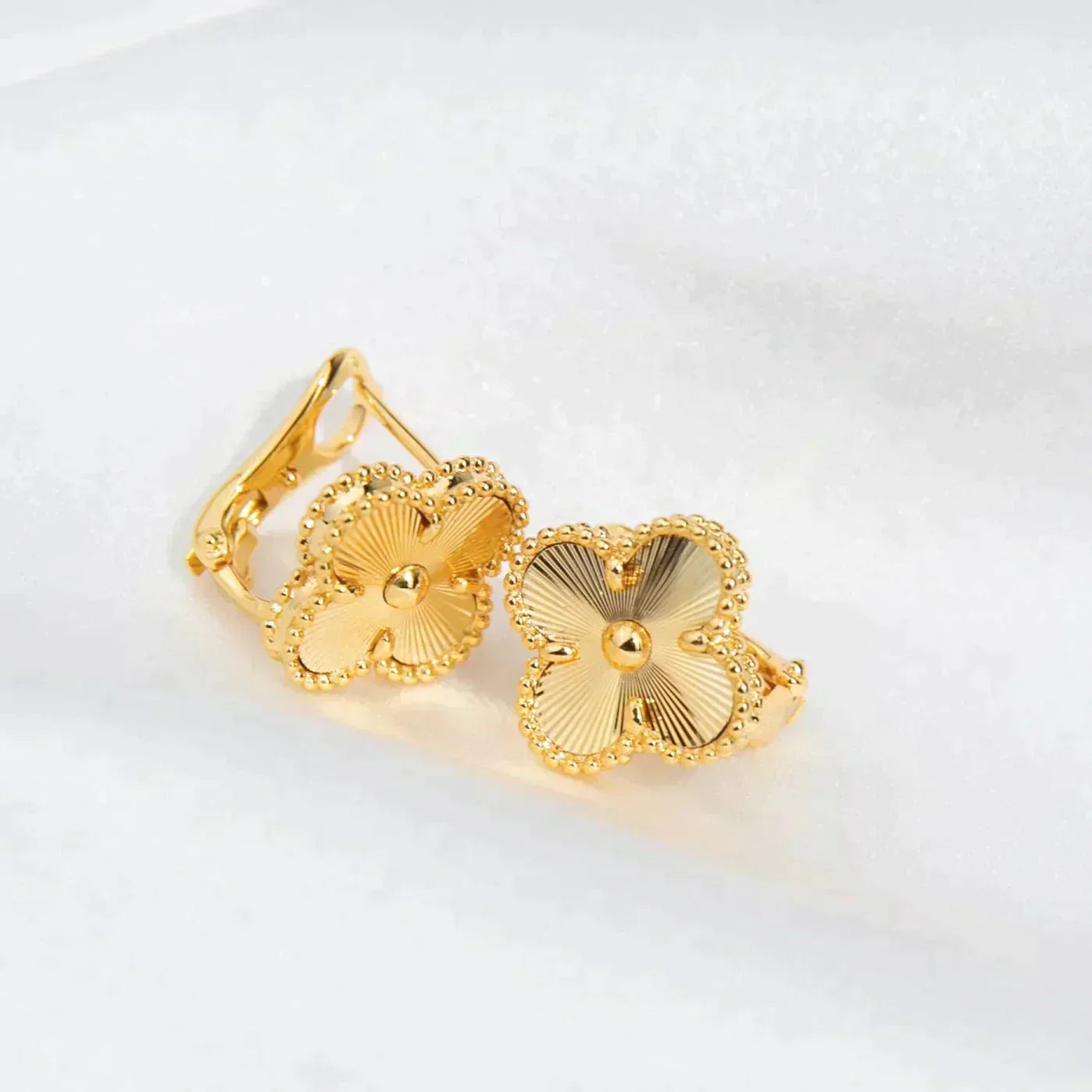 [Rosla Jewelry]CLOVER MEDIUM 1 MOTIFS LASER EARRINGS