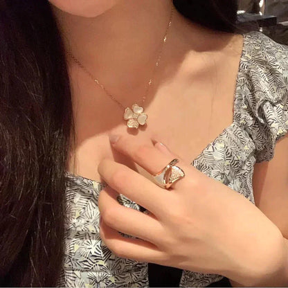 [Rosla Jewelry]CLOVER MOP DIAMOND ROSE GOLD NECKLACE