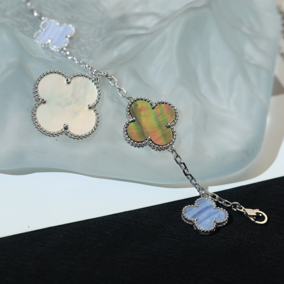 [Rosla Jewelry]CLOVER BRACELET 5 MOTIFS MOP CHALCEDONY SILVER