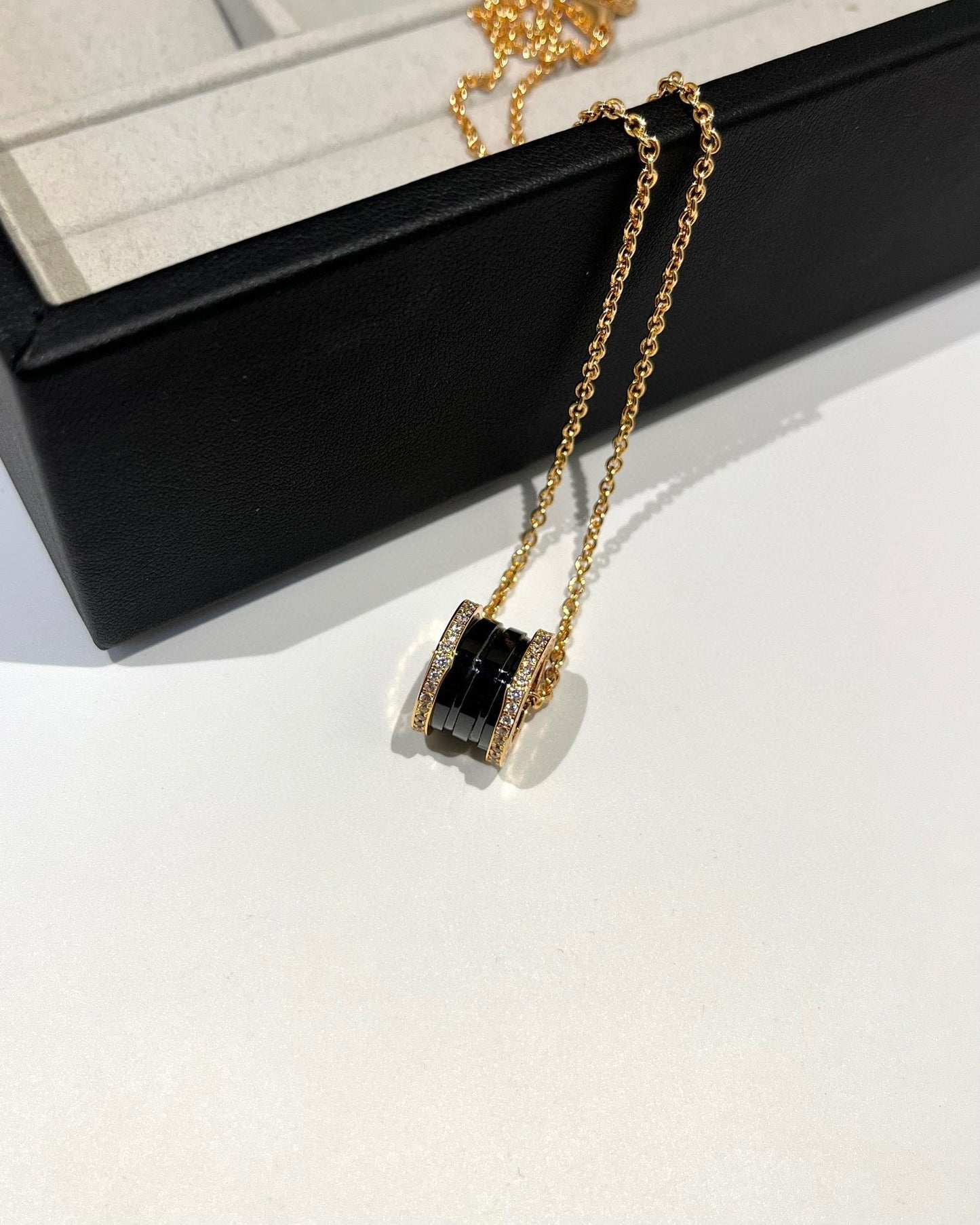 [Rosla Jewelry]ZERO 1 BLACK CERAMIC DIAMOND PINK GOLD NECKLACE